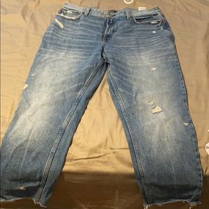 American eagle mom jean